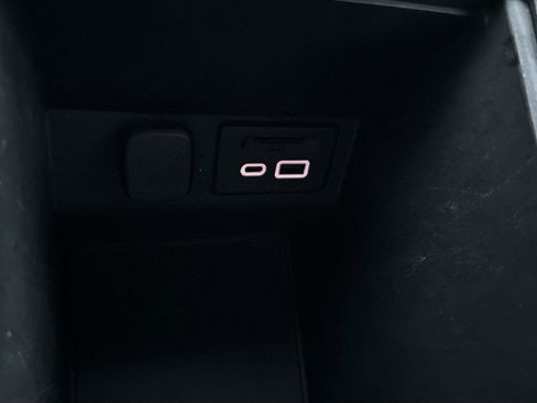 Used 2021 Chevrolet Blazer RS w/ Enhanced Convenience Package image 18