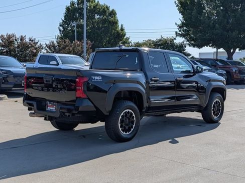 Used 2024 Toyota Tacoma TRD Off-Road AWD/4WD image 5