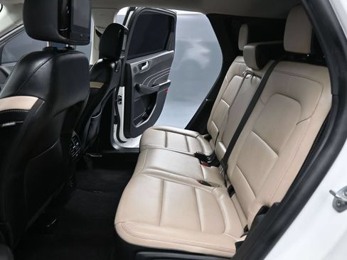 Used 2022 Ford Escape SEL w/ Technology Package FWD image 19