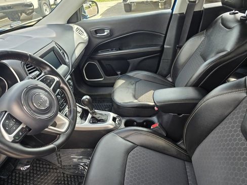 Used 2020 Jeep Compass Latitude w/ Popular Equipment Group image 22