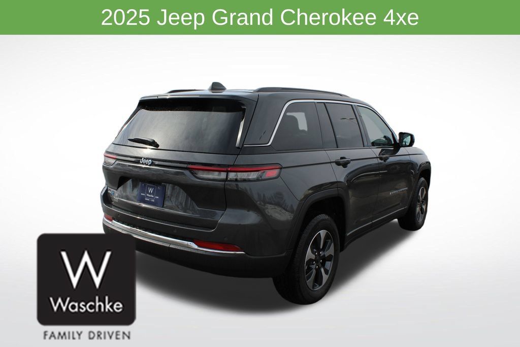 New 2025 Jeep Grand Cherokee Limited 4xe w/ Trailer Tow Package AWD/4WD image 7