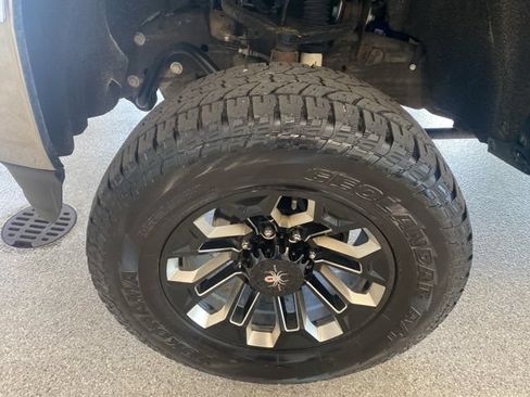 Certified 2018 GMC Sierra 2500 SLT w/ Duramax Plus Package AWD/4WD image 11
