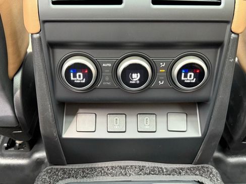 New 2026 Land Rover Defender 130 X-Dynamic SE AWD/4WD image 38