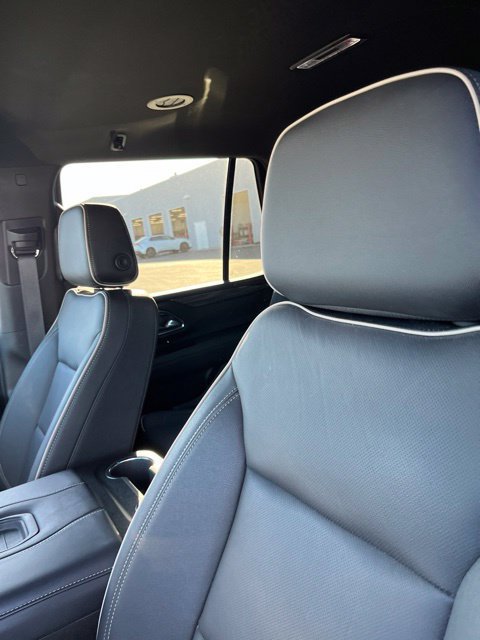 Used 2024 GMC Yukon SLT w/ SLT Luxury Package AWD/4WD image 16