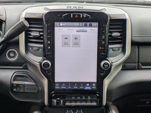 Used 2024 RAM 3500 Laramie w/ Towing Technology Group image 16