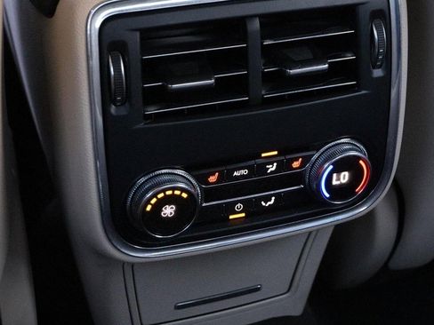 Used 2020 Lincoln Continental Reserve w/ Luxury Package image 26