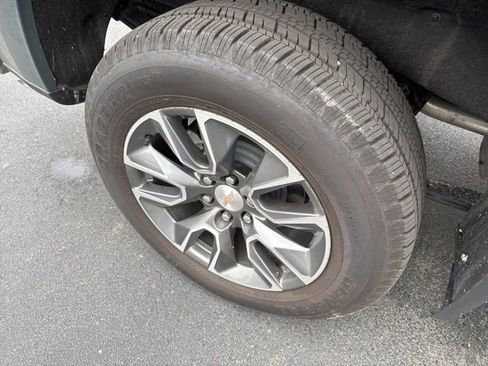 Used 2025 Chevrolet Silverado 1500 LT w/ Leather Package image 14