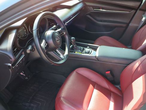 Used 2024 MAZDA MAZDA3 s image 9