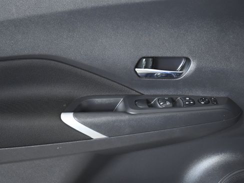 Used 2023 Nissan Kicks SV image 21