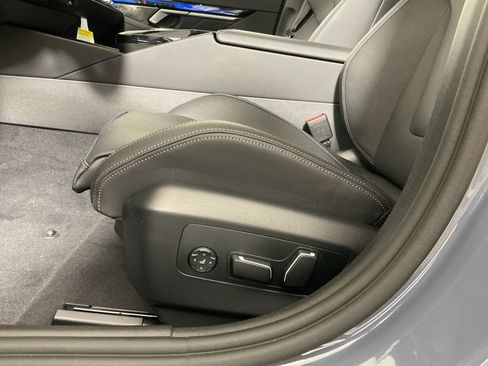 New 2026 BMW M5 w/ Executive Package image 24