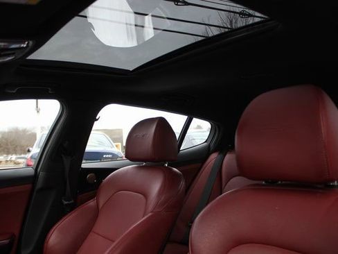 Used 2022 Kia Stinger GT-Line w/ Sun & Sound Package image 23