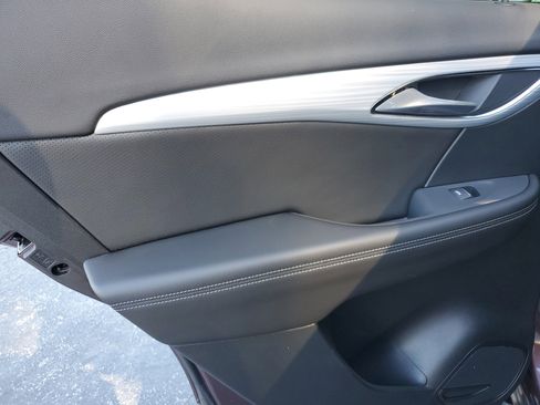 New 2025 Buick Envision Avenir image 11