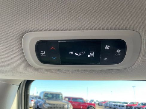 Used 2024 Chrysler Voyager LX FWD image 50