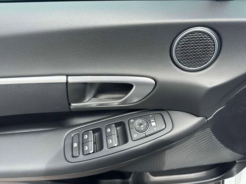 New 2025 Hyundai Sonata SE image 13