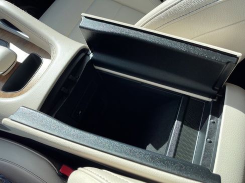 Used 2022 Mercedes-Benz GLE 350 4MATIC image 29