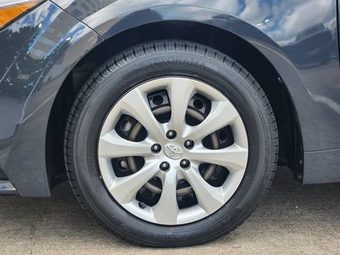 Certified 2025 Toyota Corolla LE FWD image 10