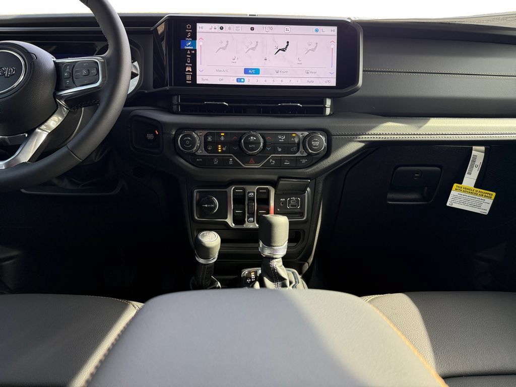 New 2025 Jeep Wrangler Unlimited Sahara AWD/4WD image 11