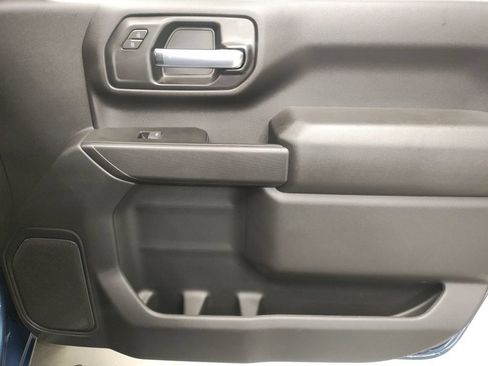 New 2026 GMC Sierra 2500 Pro w/ Convenience Package AWD/4WD image 9