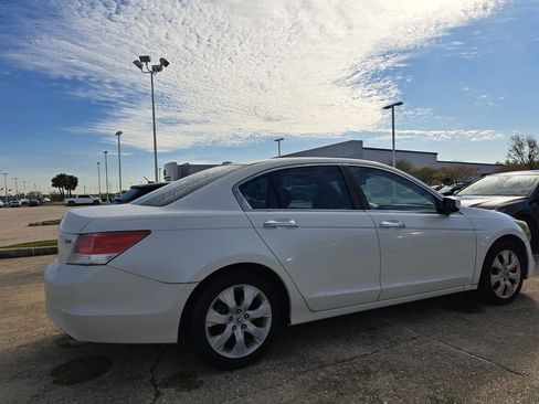 Used 2010 Honda Accord EX-L image 4