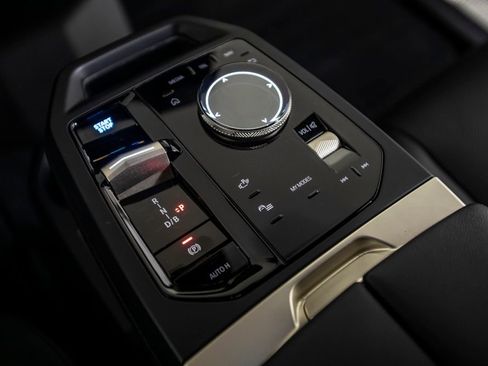 Used 2023 BMW iX xDrive50 w/ Sport Package image 34