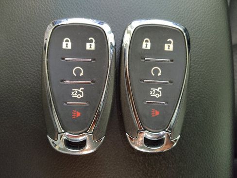 Used 2023 Chevrolet Malibu LS FWD image 32