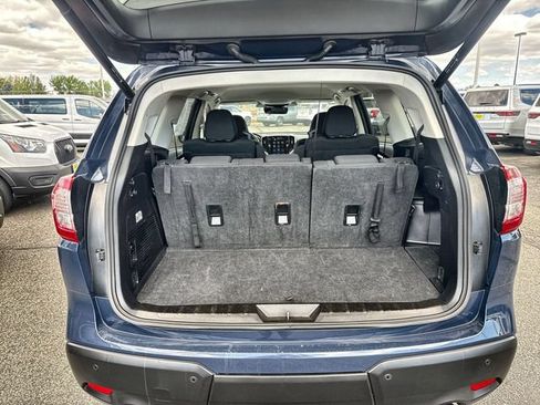 Used 2024 Subaru Ascent Premium w/ Convenience Package AWD/4WD image 23