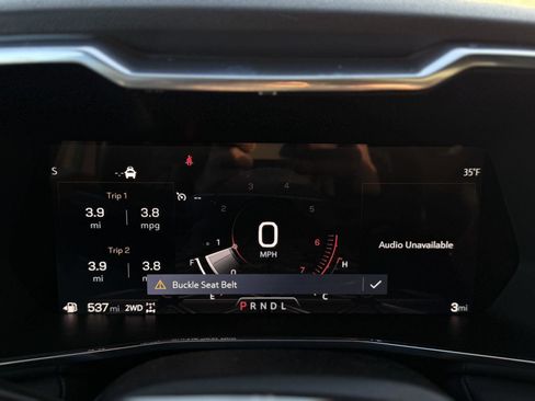 New 2026 GMC Canyon Elevation w/ Convenience Package image 17