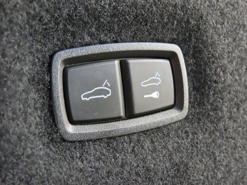Certified 2024 Porsche Taycan Turbo S AWD/4WD image 45