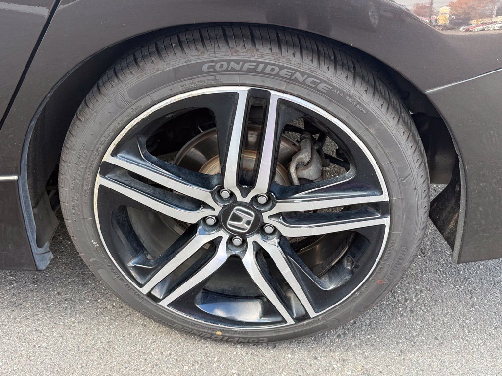 Used 2016 Honda Accord Sport image 9
