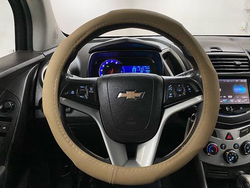 Used 2016 Chevrolet Trax LT w/ LT Convenience Package image 17