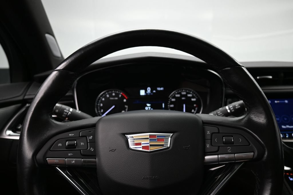 Used 2023 Cadillac XT6 Premium Luxury AWD/4WD image 12