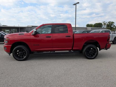 Used 2026 RAM 2500 Big Horn AWD/4WD image 8