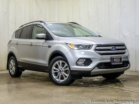Used 2018 Ford Escape SEL AWD/4WD image 2
