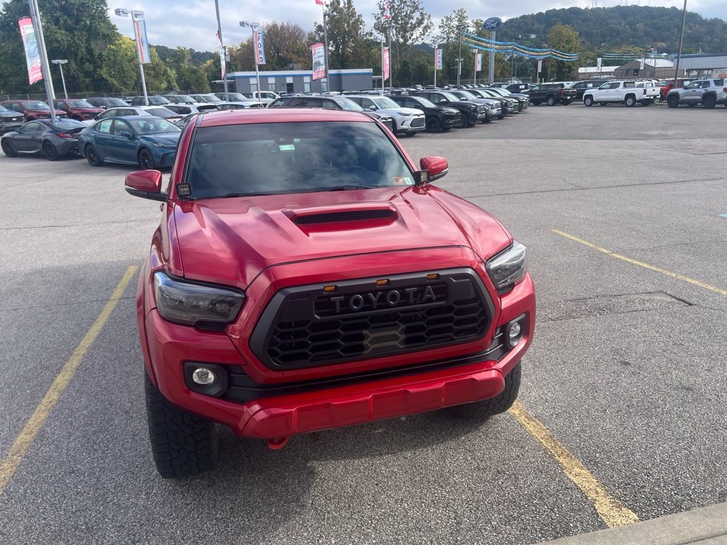 Used 2023 Toyota Tacoma TRD Sport w/ Technology Package AWD/4WD image 7