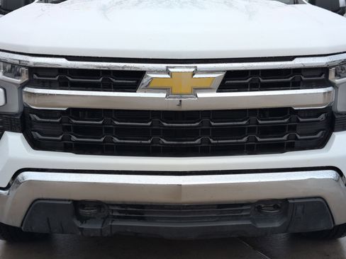 Used 2025 Chevrolet Silverado 1500 LT w/ Work Truck Package image 10