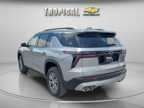 New 2026 Chevrolet Traverse LT FWD image 2