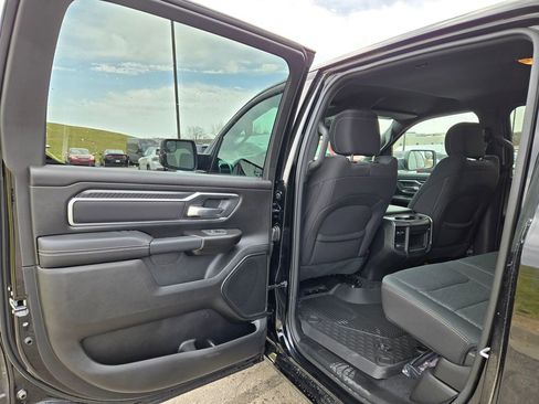 New 2026 RAM 1500 4x4 Crew Cab image 23