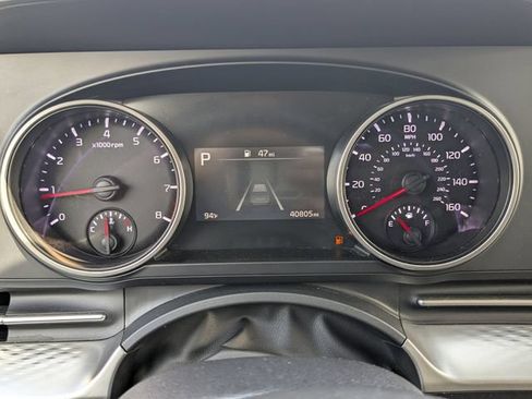 Certified 2024 Kia Carnival LX FWD image 33