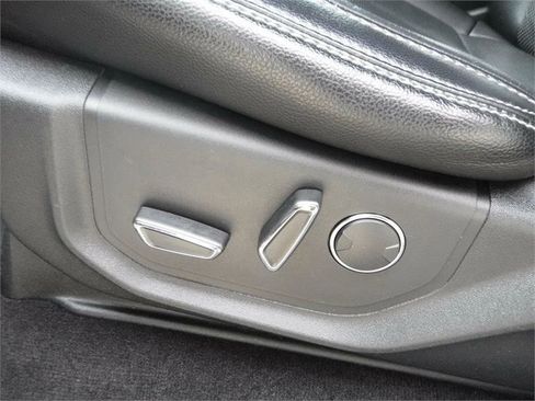 Used 2018 Ford F150 Lariat w/ Equipment Group 502A Luxury image 9