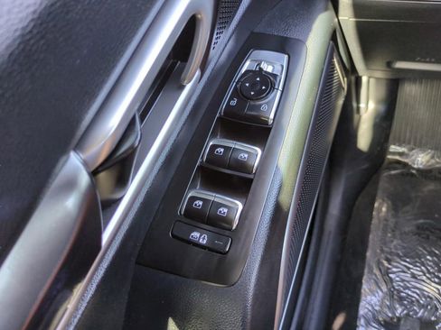 Used 2025 Kia Telluride S FWD image 20