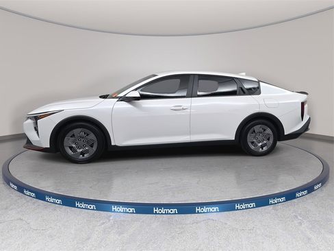 Used 2025 Kia K4 LX image 9