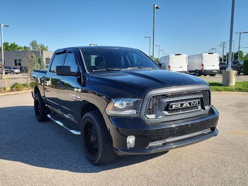 Used 2015 RAM 1500 Express AWD/4WD image 9