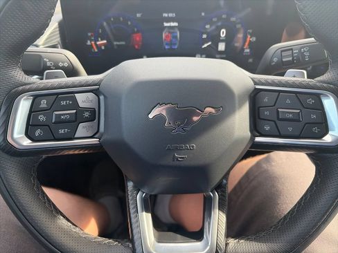 Used 2025 Ford Mustang GT Premium RWD image 20