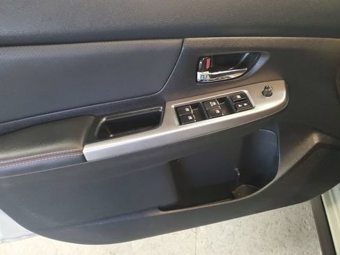 Used 2017 Subaru Crosstrek 2.0i Limited AWD/4WD image 12