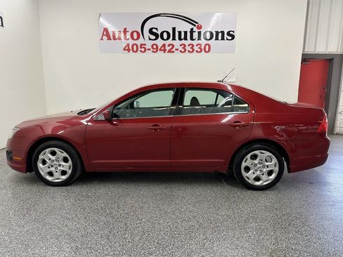 Used 2010 Ford Fusion SE image 4