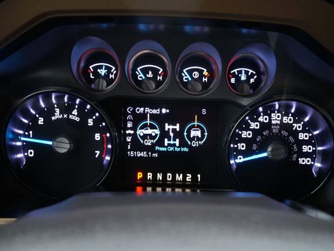 Used 2014 Ford F350 Lariat w/ Lariat Interior Package image 17