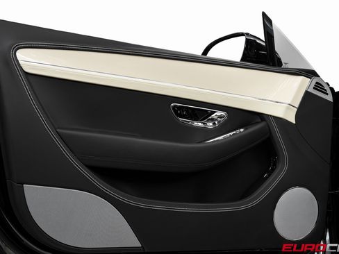 Used 2023 Bentley Continental GT Mulliner image 23