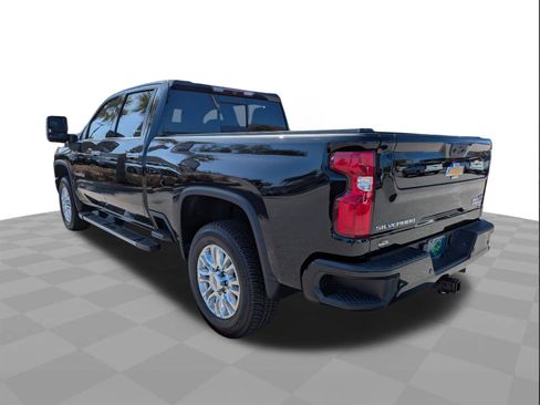 Certified 2022 Chevrolet Silverado 2500 High Country w/ Safety Package II image 6