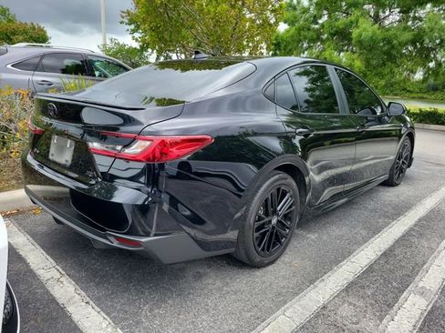 Used 2026 Toyota Camry SE FWD image 4