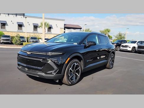 New 2026 Chevrolet Equinox EV LT image 24